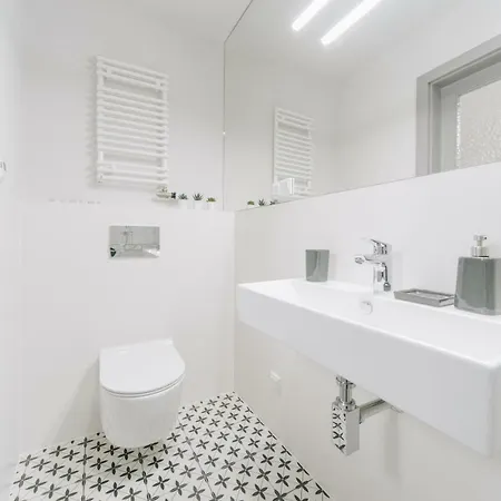 M5 Main Square Stylish One Bedroom Krakow Exterior photo