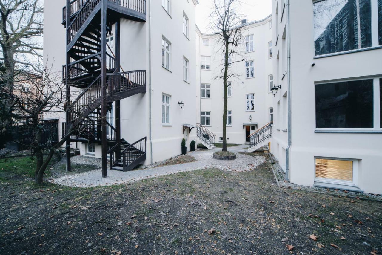 M5 Main Square Stylish One Bedroom Краків